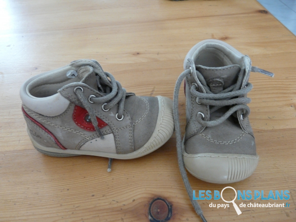 Chaussures enfant taille 21 marque Aster