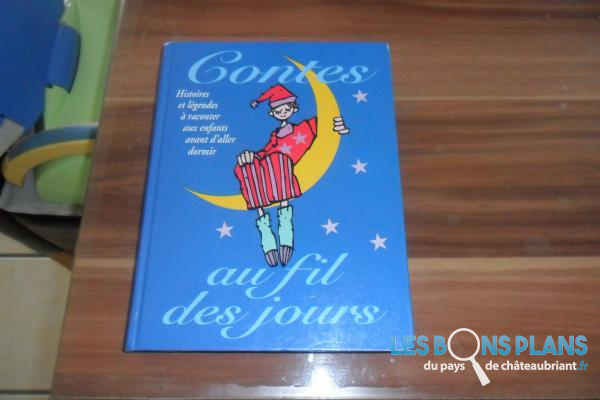 livre de contes vendu 2 euros